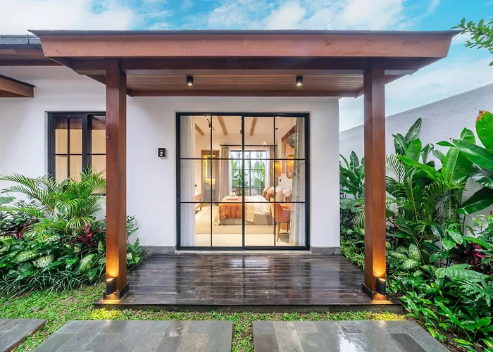 Cascade Apartments- Relaxing With Nature View & Sauna * ウブド