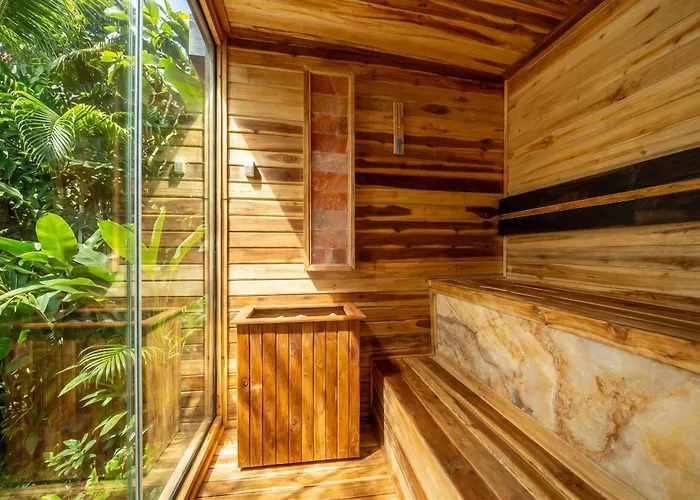 Cascade Apartments- Relaxing With Nature View & Sauna ウブド