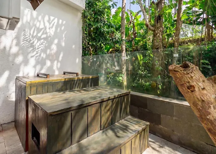 アパート Cascade Apartments- Relaxing With Nature View & Sauna ウブド
